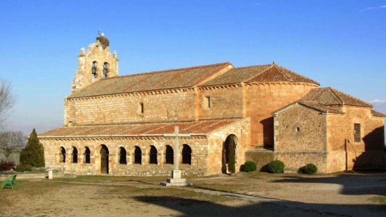 Las Casas De Yaguee, Ayllon Santa Maria de Riaza Luaran gambar