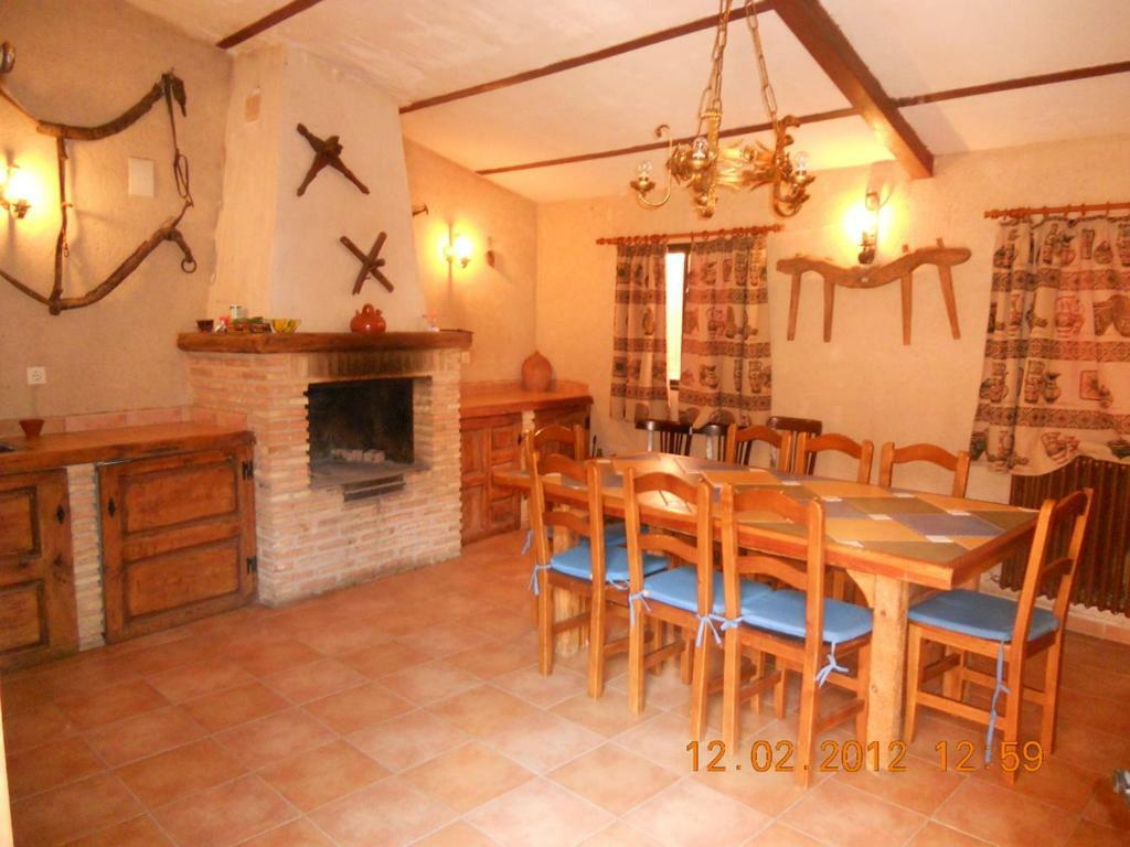 Las Casas De Yaguee, Ayllon Santa Maria de Riaza Luaran gambar